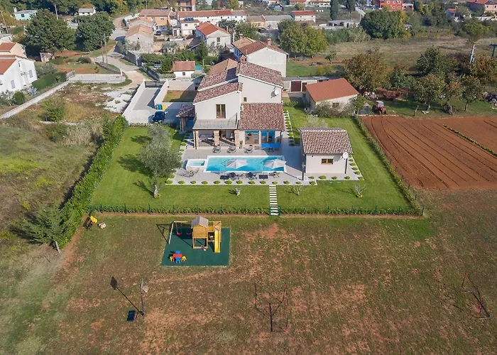 Mattuzzi 펜션 풀라